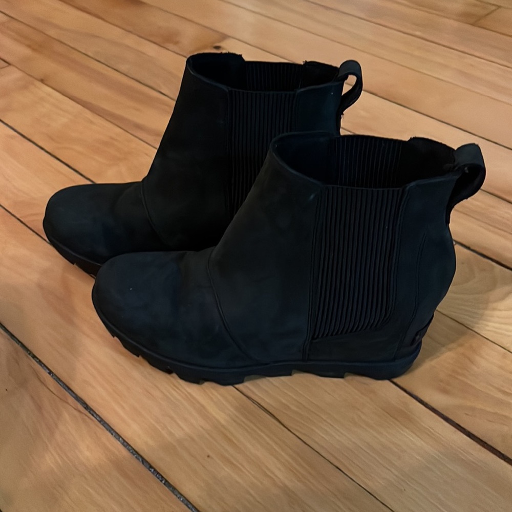 Sorel Joan of Arctic Black Wedge chelsea boots Womens 8.5